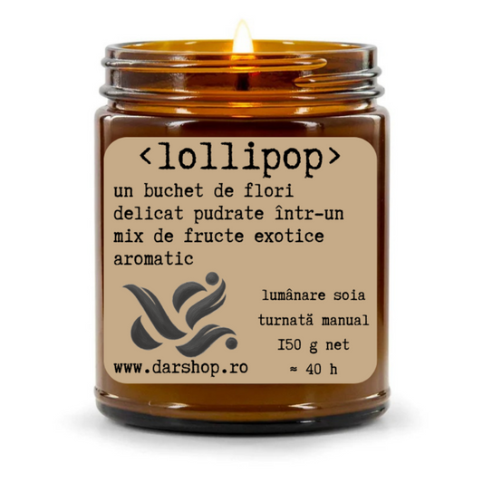 lumanare ca un buchet de flori delicat pudrate într-un mix de fructe exotice aromatic