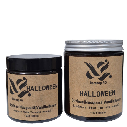 Lumanare din ceară naturală de soia parfumată delicat în spiritului halloweenului.