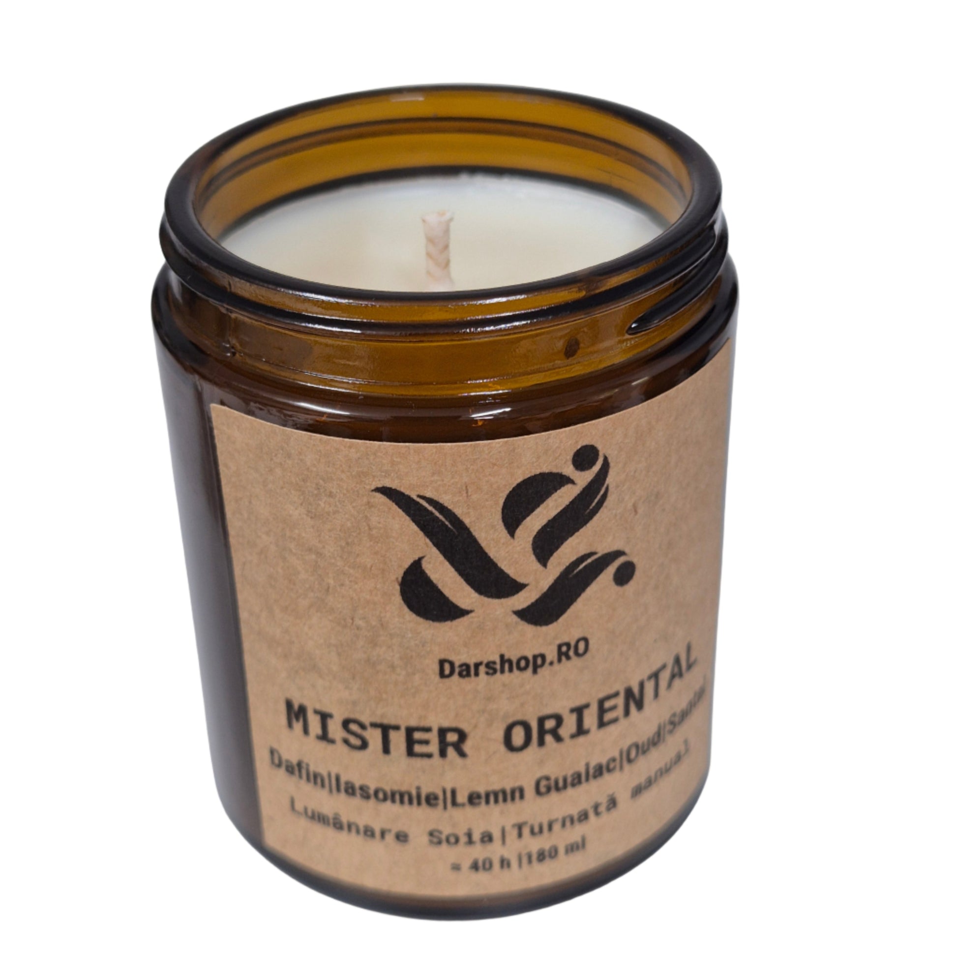 Lumânare parfumată “Mister Oriental” – arome exotice de rodie neagră, iasomie și lemn de santal, în borcan ambra.