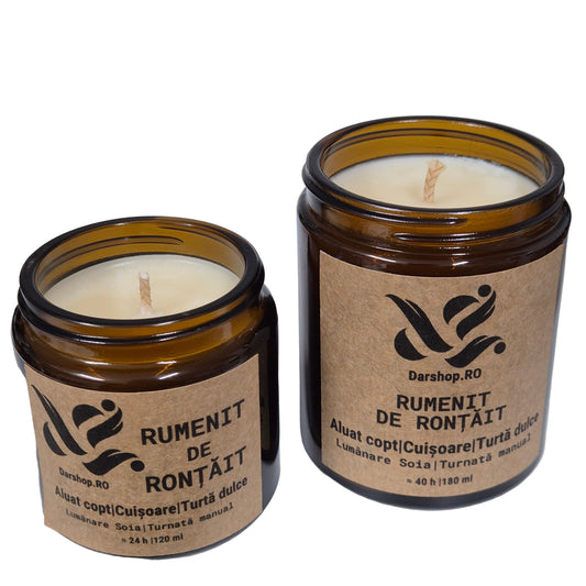 Lumânare naturală din ceară de soia Rumenit de Ronțăit, cu aromă caldă de turtă dulce ideală pentru momente cozy de toamnă.
