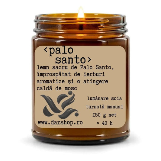 lumanare soia cu parfum de lemn sacru de Palo Santo, împrospătat de ierburi aromatice și o atingere caldă de mosc
