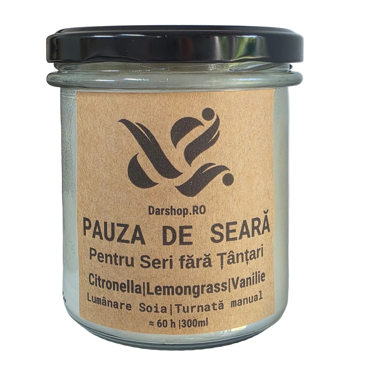 Lumânare parfumată artizanală creată pentru serile liniștite de vară. Atmosferă cozy, lumină caldă și seri fără țânțari pe terasă, balcon sau în grădină.