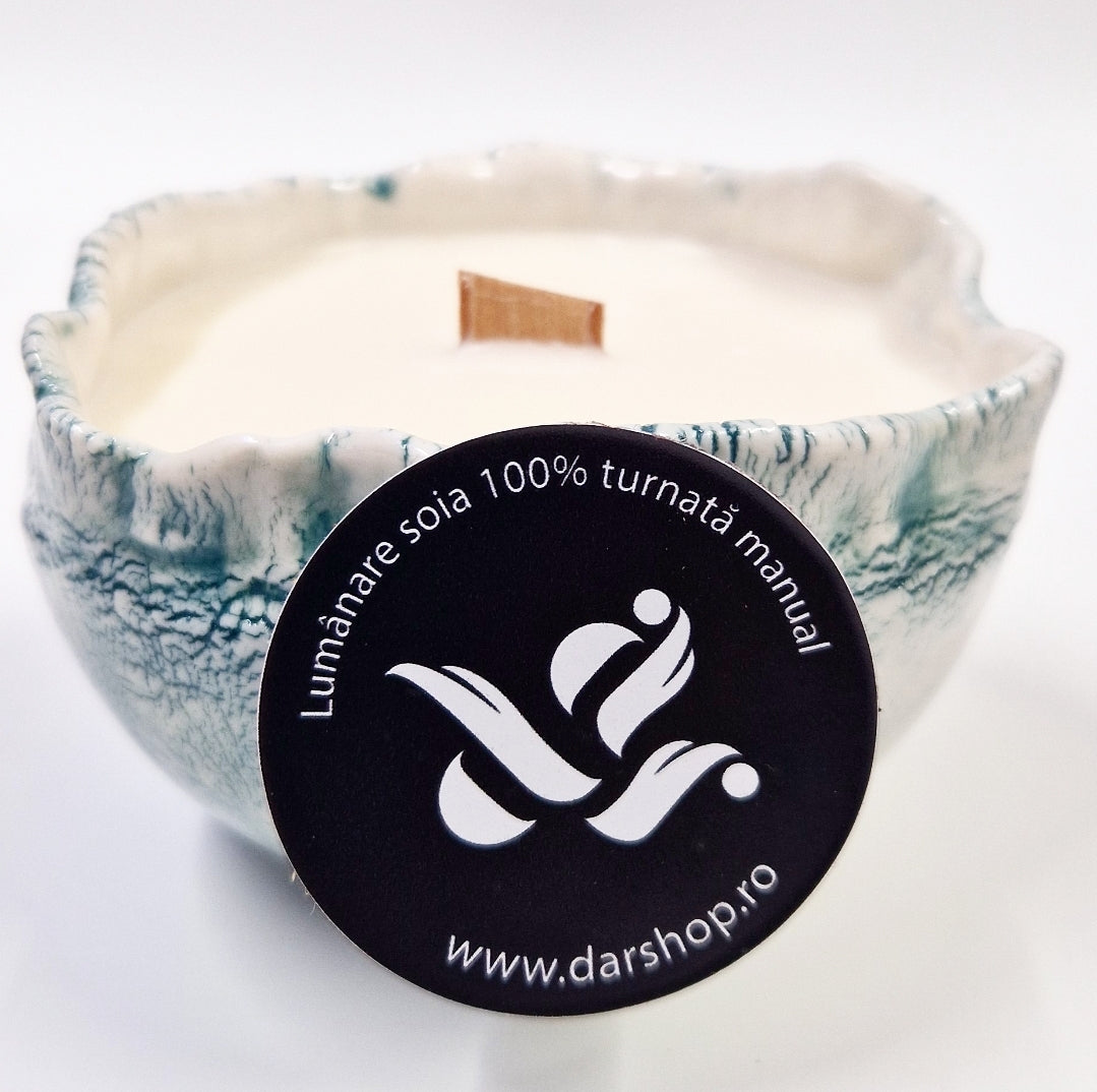 Lumânare parfumată soia Ceramică. Caramel Sărat